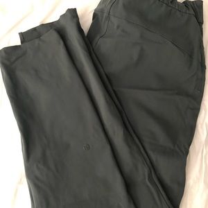 Lululemon On The Fly Pant - Green - Size 6
